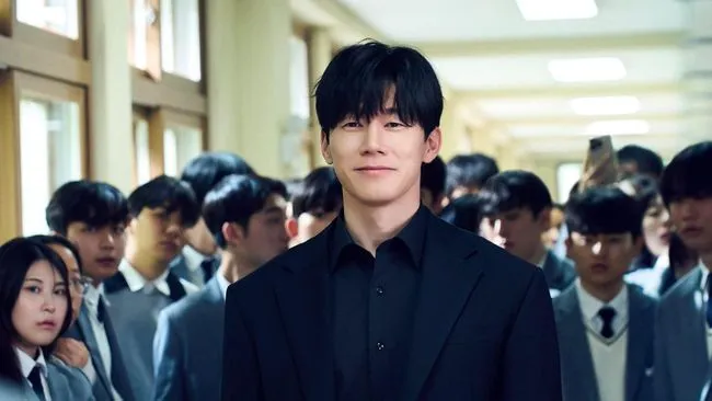 Karakter Utama Penjaga Ketertiban Siswa dalam Drakor Teach You A Lesson