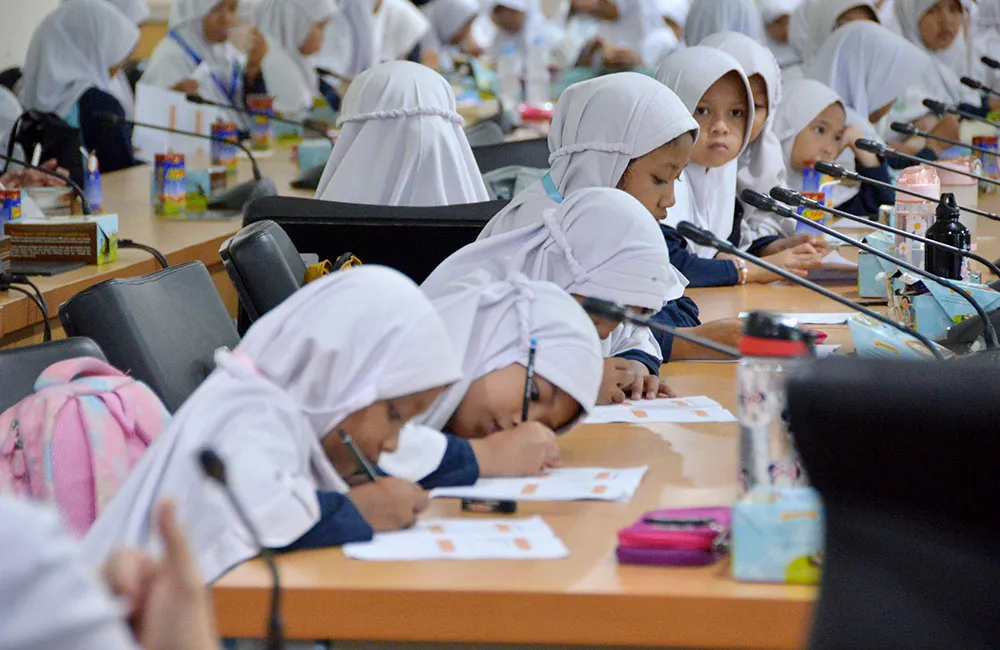 ICW Menyoroti Putusan PN Jakpus yang Tolak Gugatan Pendidikan Gratis untuk 76 Ribu Anak