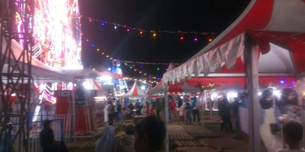Pasar Malam Lapangan Sakura Bogor Ramai dengan Kuliner dan Hiburan