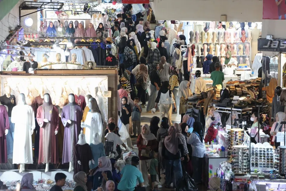 Kenaikan Penyaluran Paylater dan Pinjol Menjelang Ramadan Mencapai Triliunan