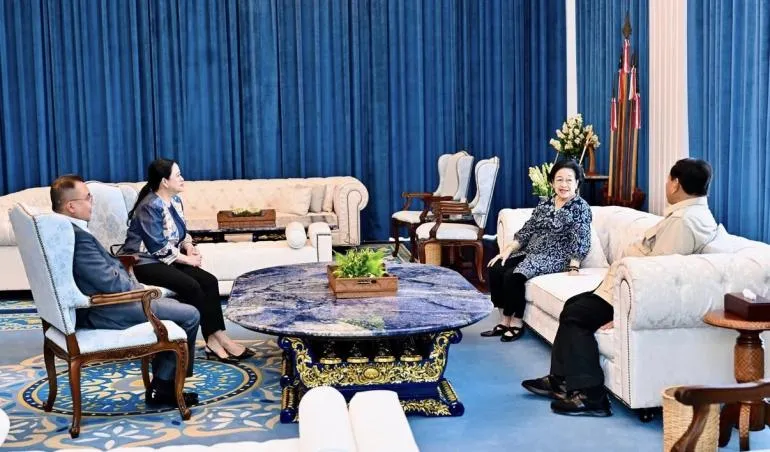 Prabowo dan Megawati Bahas Isu Strategis dalam Pertemuan Hangat