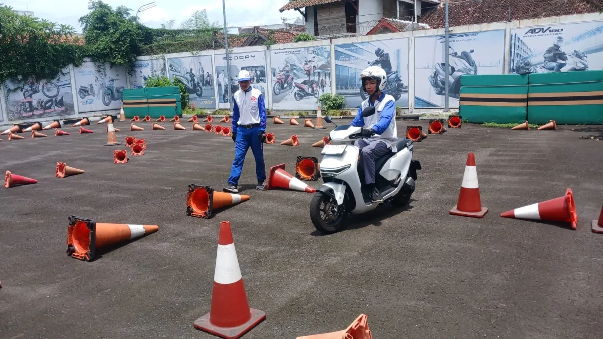 Astra Motor Yogyakarta Gelar Pelatihan Keselamatan Berkendara di SMK Muhammadiyah 3 Purwokerto