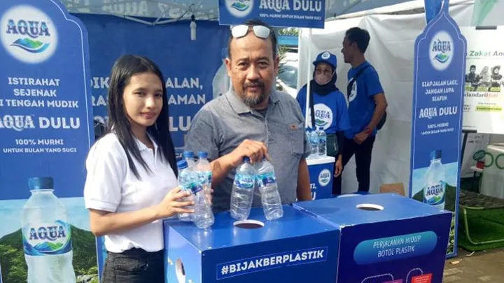 AQUA Puncaki Survei Komitmen Lingkungan Merek AMDK