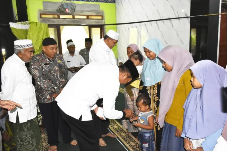 Bupati Madina Dengarkan Keluhan Warga Desa Sirangkap dalam Safari Ramadan