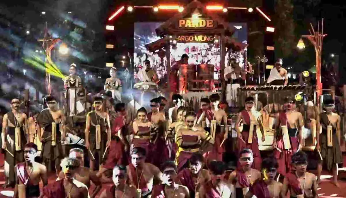 Simfoni Pandai Besi Kecamatan Sudimoro di Festival Rontek Pacitan 2026