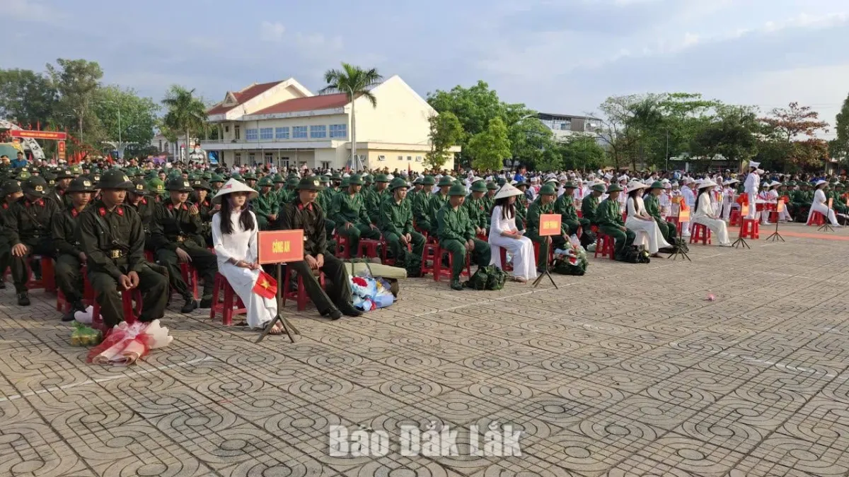 Perekrutan 301 Prajurit Baru di Komune Ea Súp untuk Tahun 2026 Berhasil Tercapai
