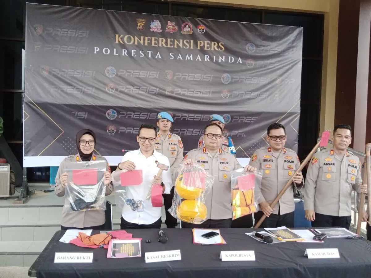 Dua Pria Ditangkap Usai Menyamar Sebagai Teknisi untuk Curi Baterai Telekomunikasi
