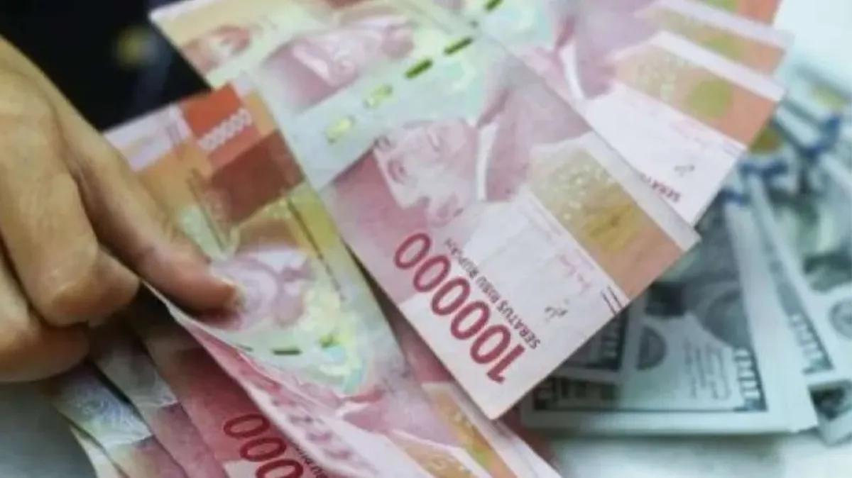 Rupiah Menguat di Tengah Sorotan Fitch Ratings Terhadap Ekonomi RI