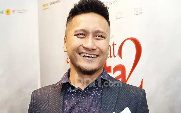 Kenangan Arie Untung Terhadap Sang Ayah yang Humoristis