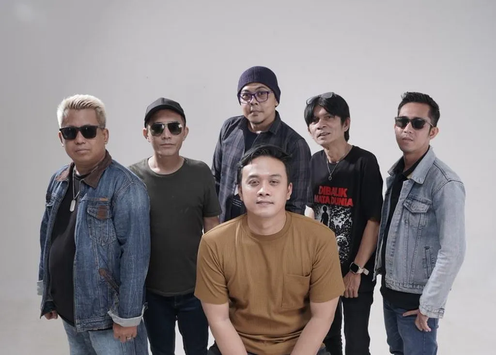 JUKE Luncurkan EP Perdana 'Inikah Cinta' dengan Nuansa Pop Rock Era 2000-an