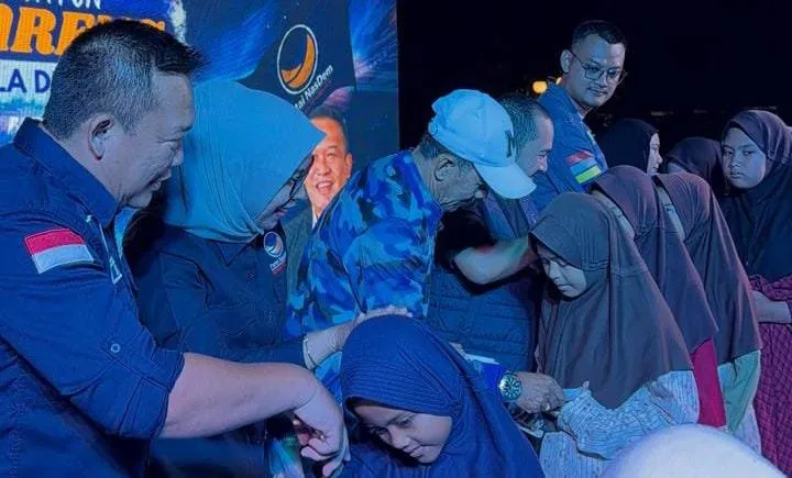 NasDem Purwakarta Gelar Nobar Piala Dunia dan Santunan Anak Yatim