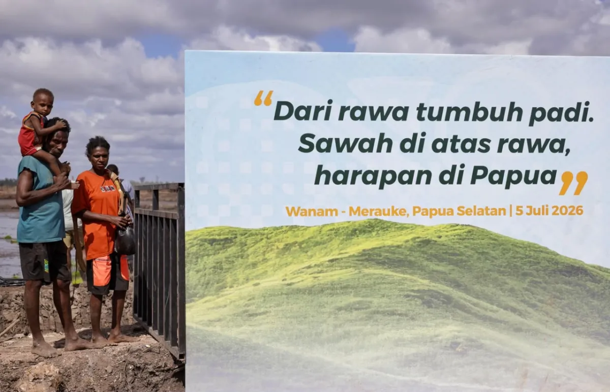 Menhan dan Menteri Pertanian Tanam Padi untuk Perkuat Ketahanan Pangan di Merauke