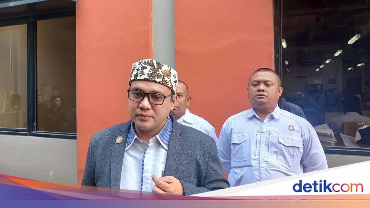 Sandy Tumiwa Fokus Pelajari Budaya Nusantara sebagai Staf Khusus Kesultanan Cirebon