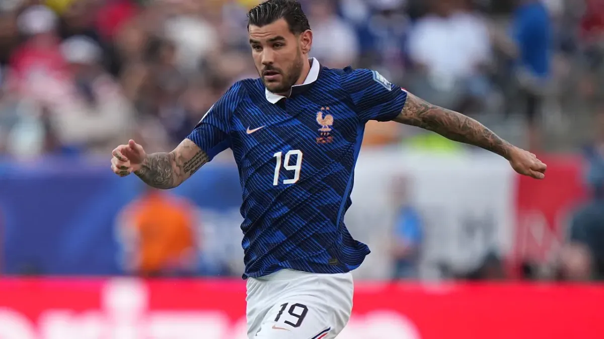 Juventus Pertimbangkan Transfer Theo Hernandez, Gaji Jadi Hambatan