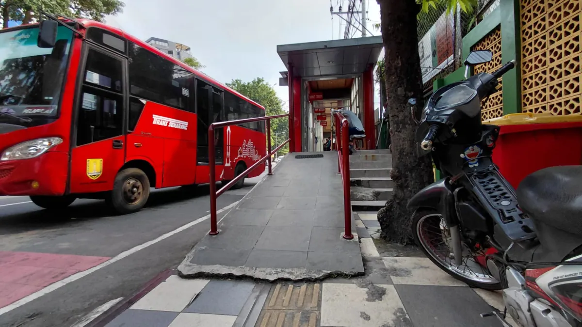 Akses Transportasi Umum untuk Difabel di Semarang Masih Terhambat