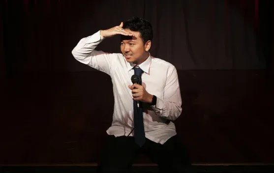Psikologi di Balik Fenomena Stand-Up Comedy