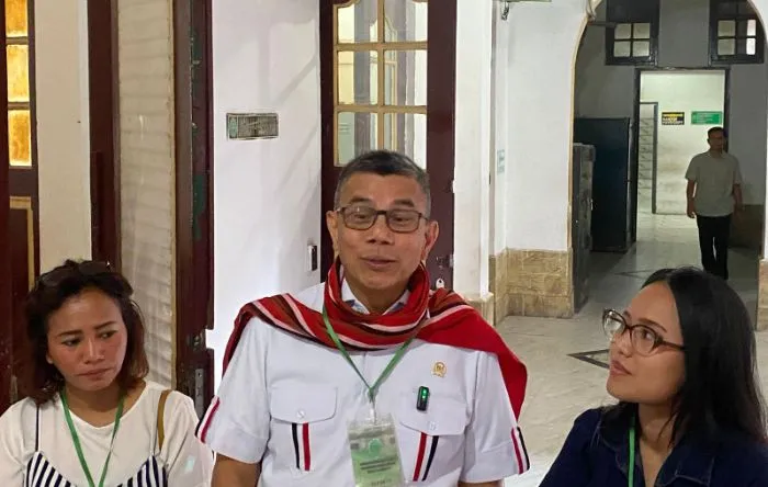 Hinca Panjaitan Awasi Proses Hukum Kasus Korupsi Video Profil Desa Karo
