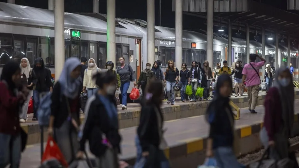PT Kereta Api Indonesia Layani 128 Juta Penumpang dalam Tiga Bulan Pertama 2026