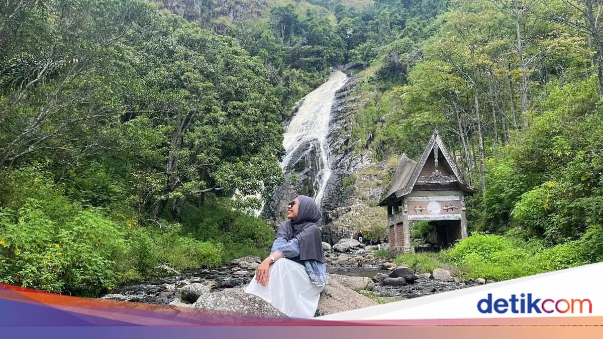 Larangan Masuk Air Terjun di Pulau Samosir bagi Pengunjung Berbaju Merah