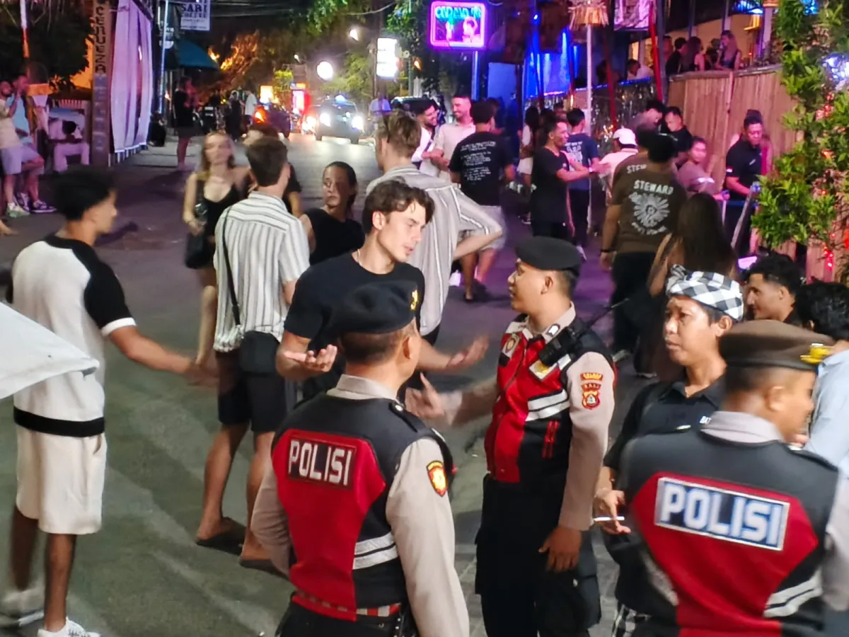 Patroli Biru Polres Badung Perkuat Keamanan Kawasan Hiburan Malam