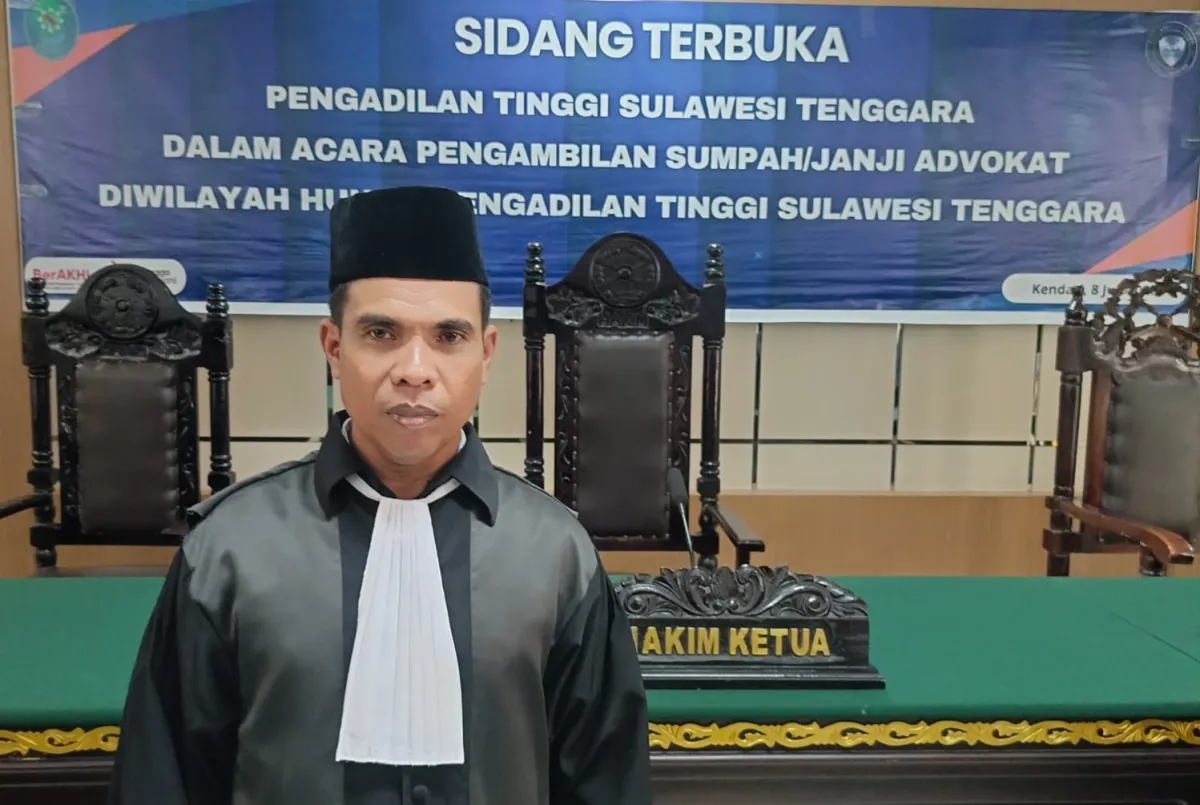 Wakil Ketua PWI Sultra Resmi Menjadi Advokat PERADI