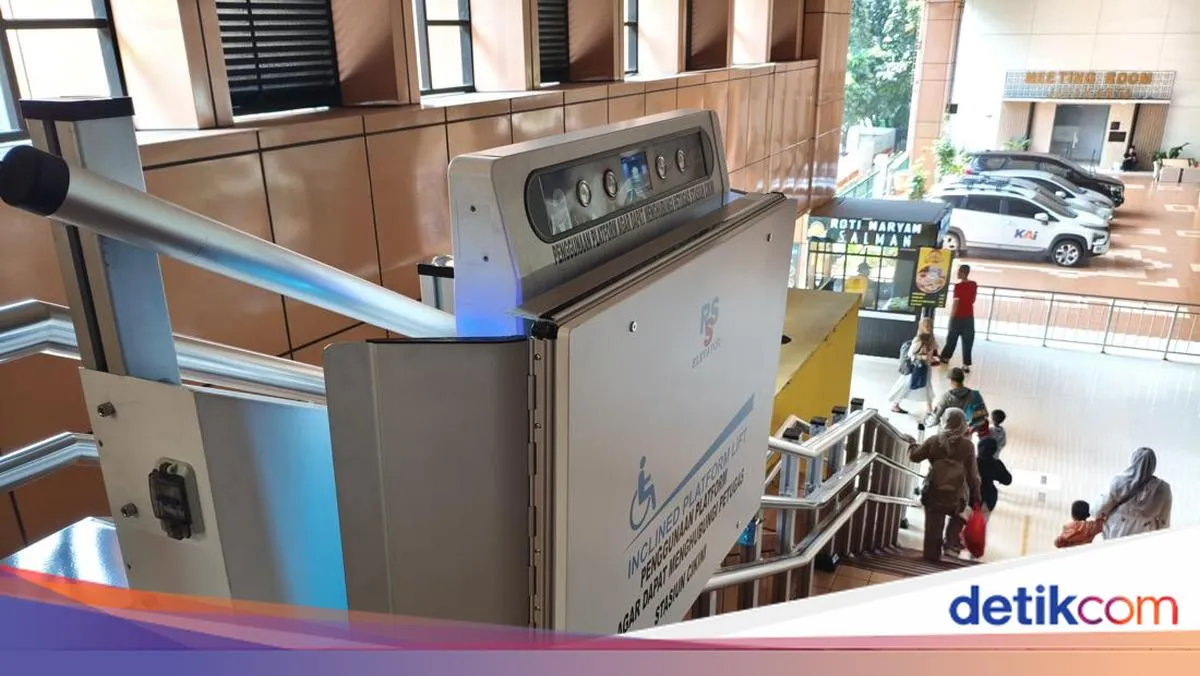 Stasiun Cikini Hadirkan Lift Tangga untuk Akses Difabel dan Lansia