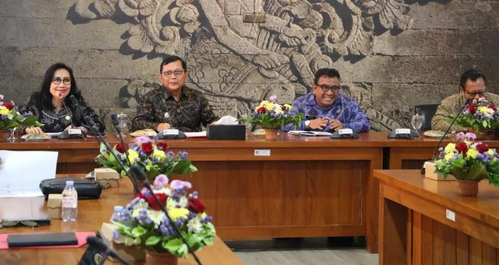 Pemerintah Kabupaten Buleleng Siapkan Kejutan untuk Peserta Lomba Perahu Layar Mini di Lovina Festival