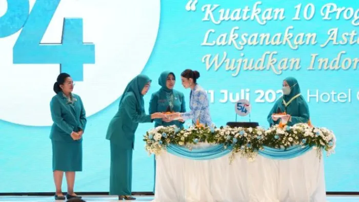 Ketua TP PKK Payakumbuh Apresiasi Penghargaan di Sulsel
