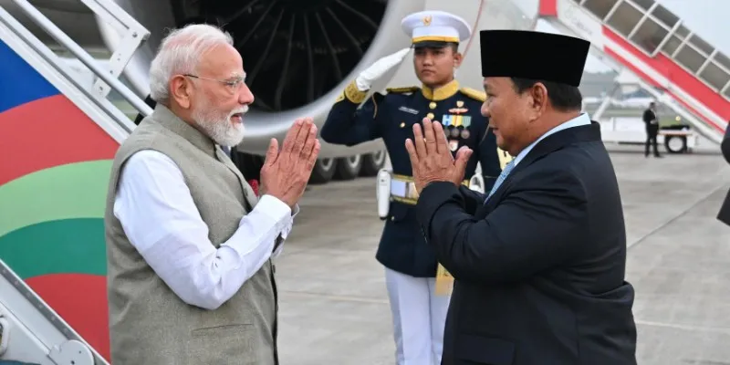Prabowo dan Modi Gelar Pertemuan Bilateral di Istana Merdeka