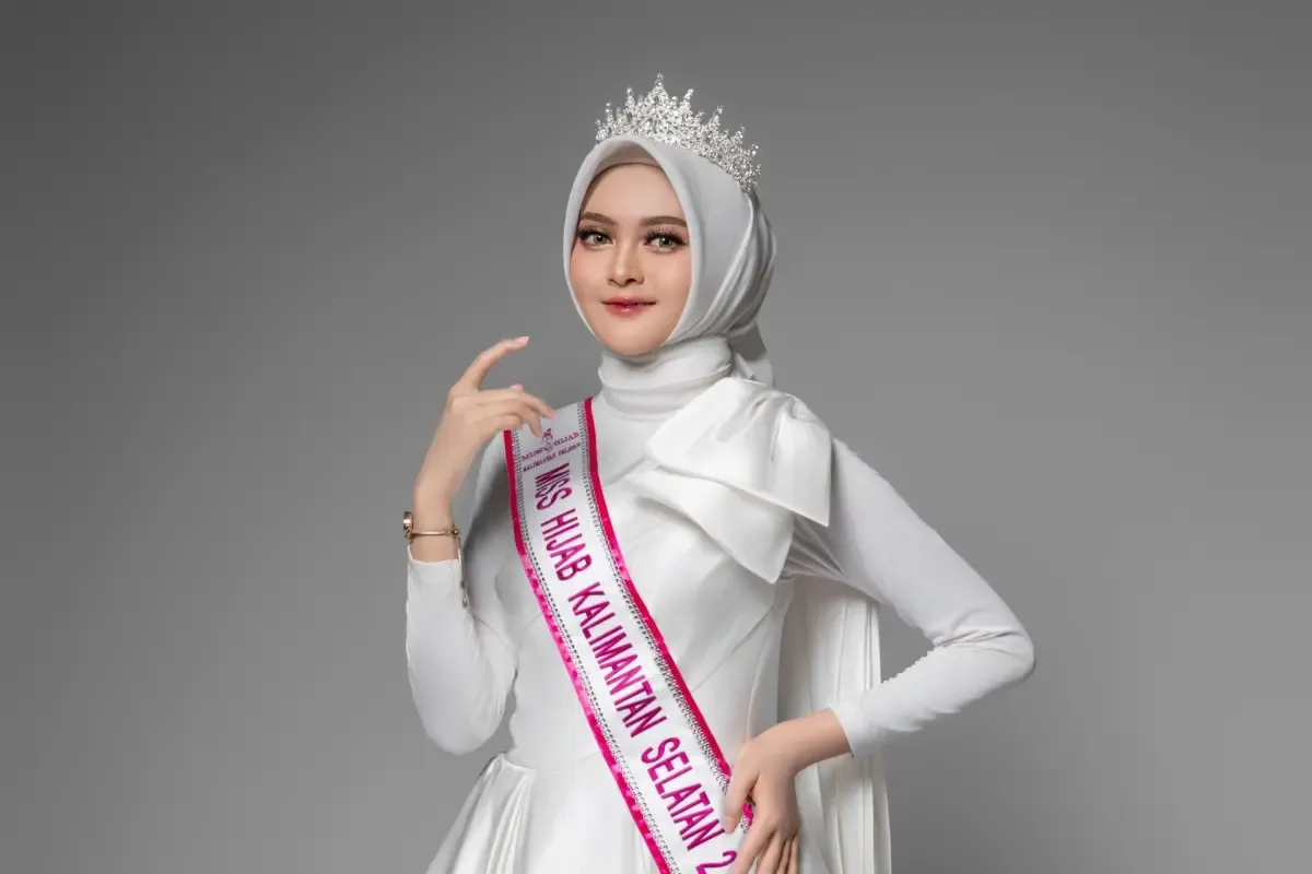 Utrujah Dewi Candrawati Sayono Putri Inisiasi Gerakan Cyberhijab untuk Literasi Digital