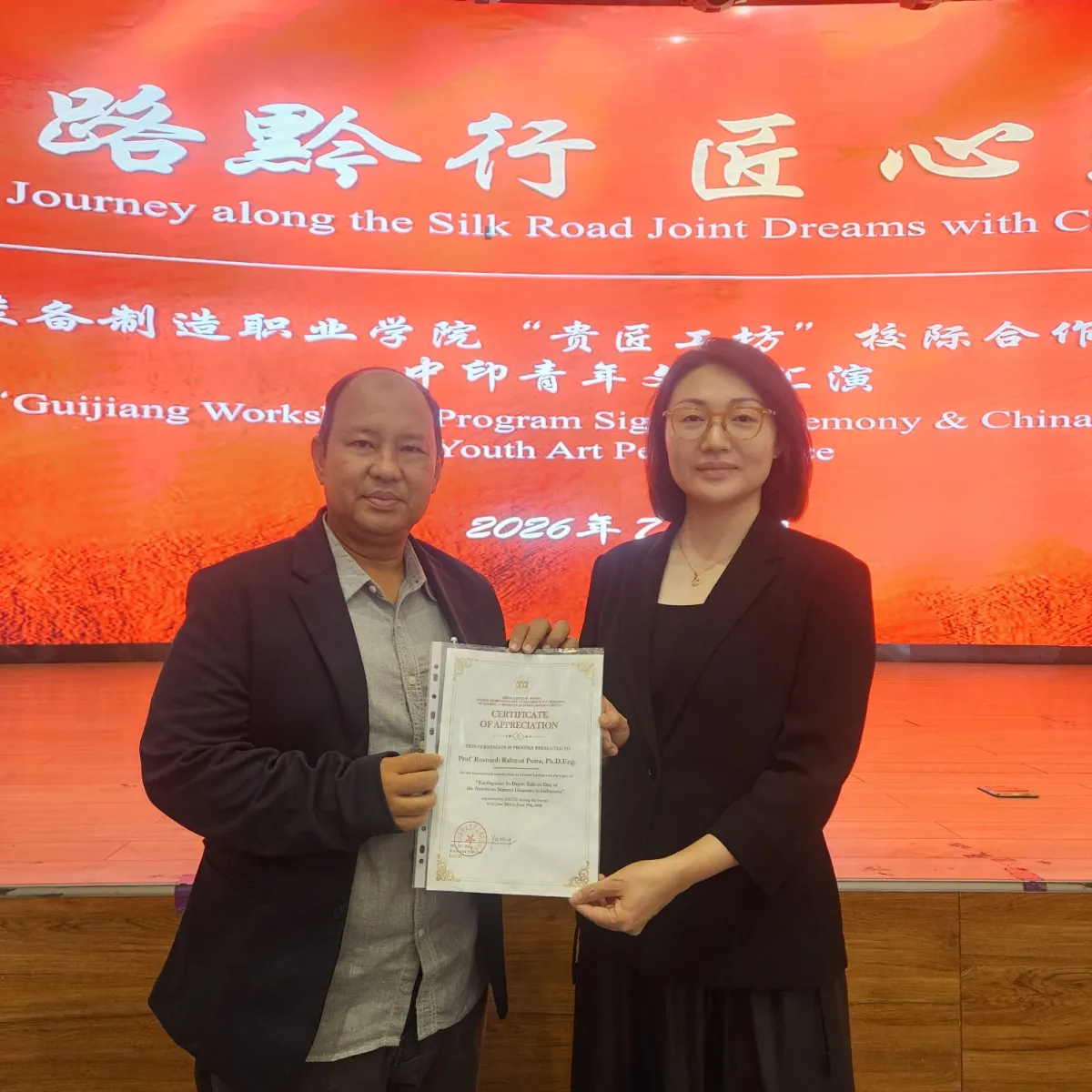 Dua Pakar UNP Beri Kuliah Internasional di Guizhou Equipment Manufacturing Polytechnic