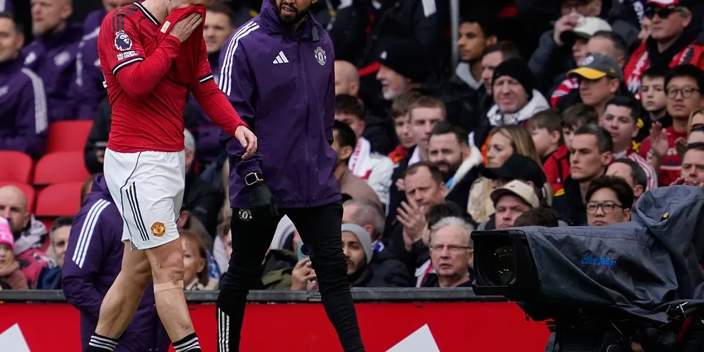 Cedera Luke Shaw Hiasi Kemenangan Manchester United atas Crystal Palace