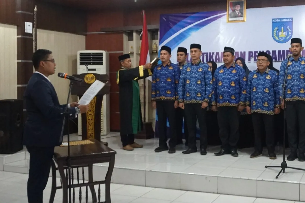 Wali Kota Langsa Lantik 16 Pejabat Administrator
