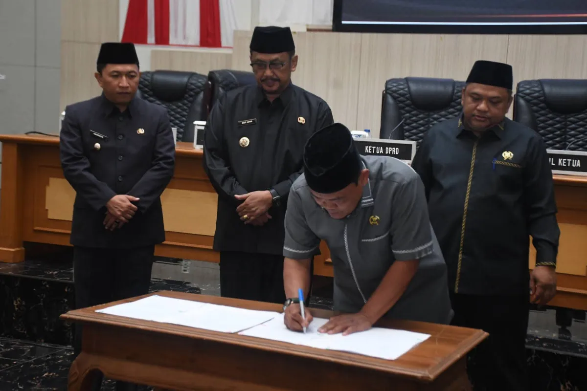 Rapat Paripurna DPRD Sukabumi: Bupati Sampaikan Capaian Pembangunan 2025 dan Arah Kebijakan Masa Depan