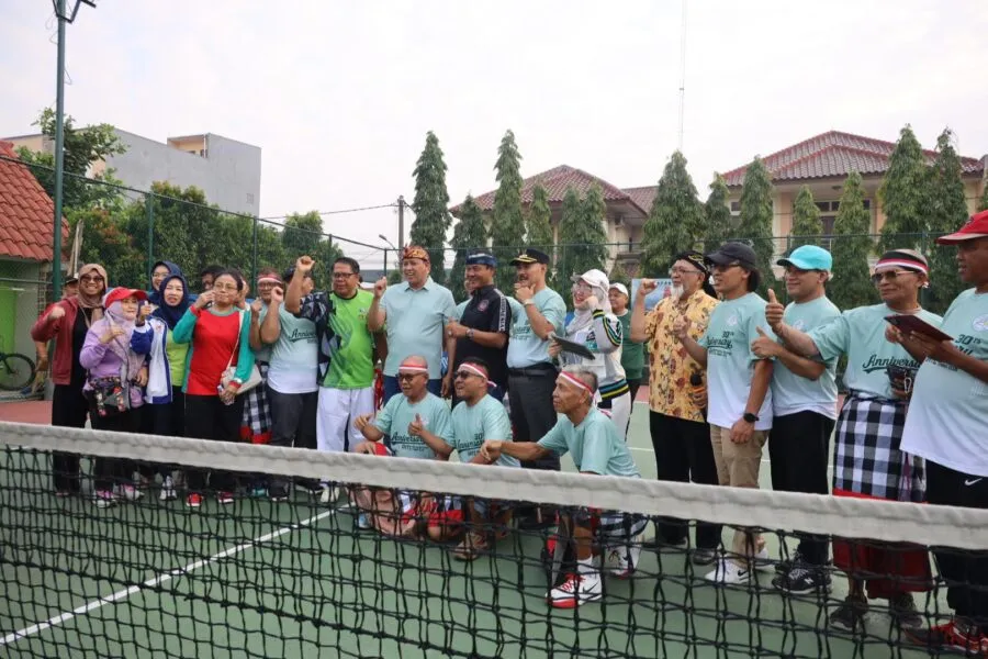 Peresmian Lapangan Tenis Graha Harapan Mustika Jaya oleh Wali Kota Bekasi