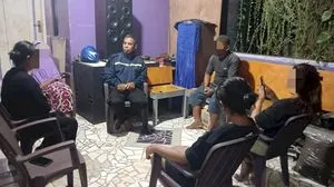 Bhabinkamtibmas Nunbaun Sabu Mediasi Sengketa Utang Piutang Secara Kekeluargaan