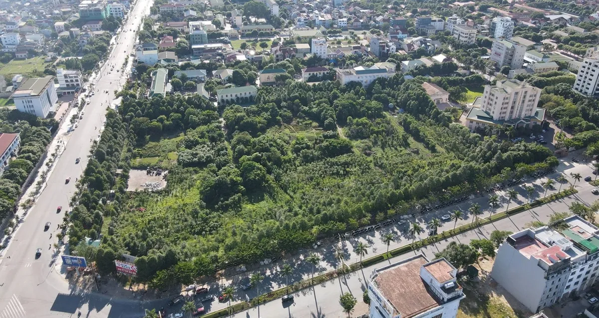 Transformasi Lahan HH-01 untuk Proyek Kompleks di Nghe An