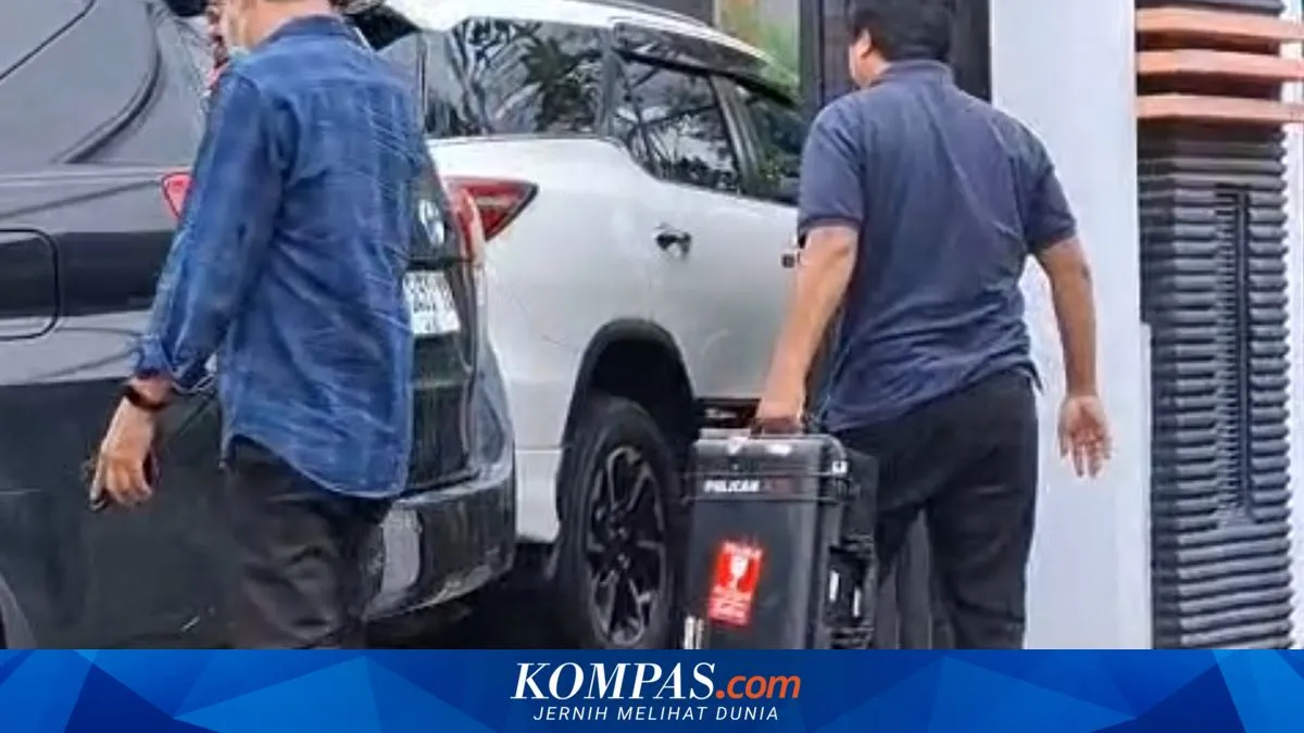KPK Geledah Rumah Eks Sekda Pati, Temukan Tiga Koper