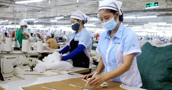 Pemerintah Luncurkan Kebijakan Hukum Industri untuk Mewujudkan Visi 2045