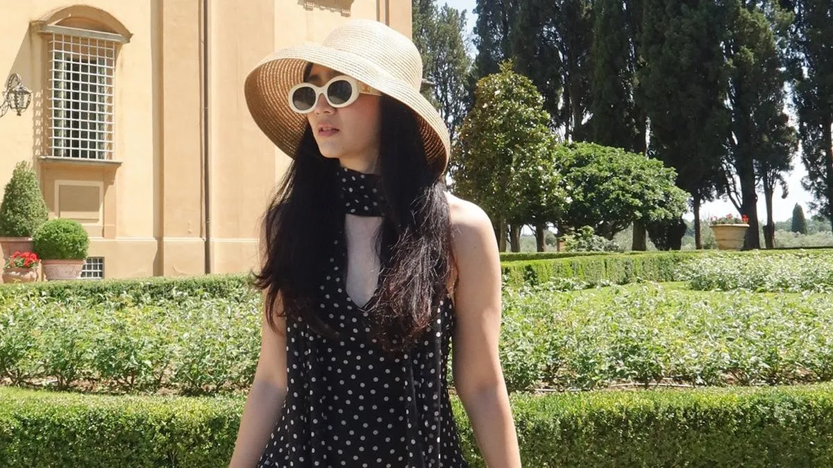 Febby Rastanty Tampilkan Gaya Liburan di Italia