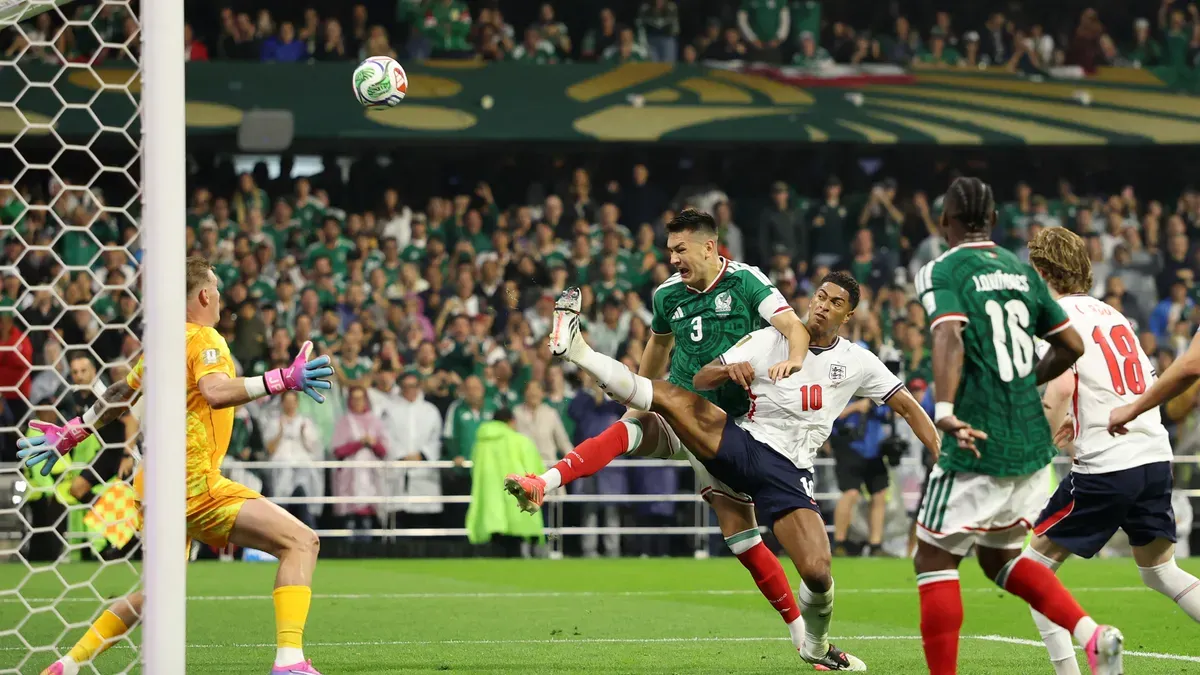 Cesar Montes Terpaksa Diganti Akibat Potensi Cedera di Piala Dunia
