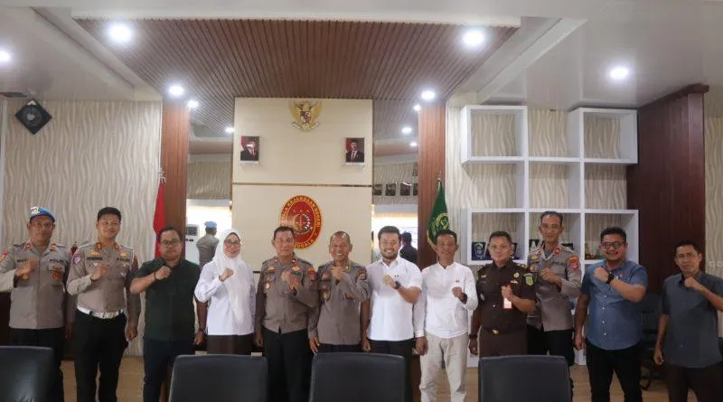 Wakapolres Donggala Jalin Silaturahmi dengan Kejari Donggala untuk Perkuat Sinergi Penegakan Hukum