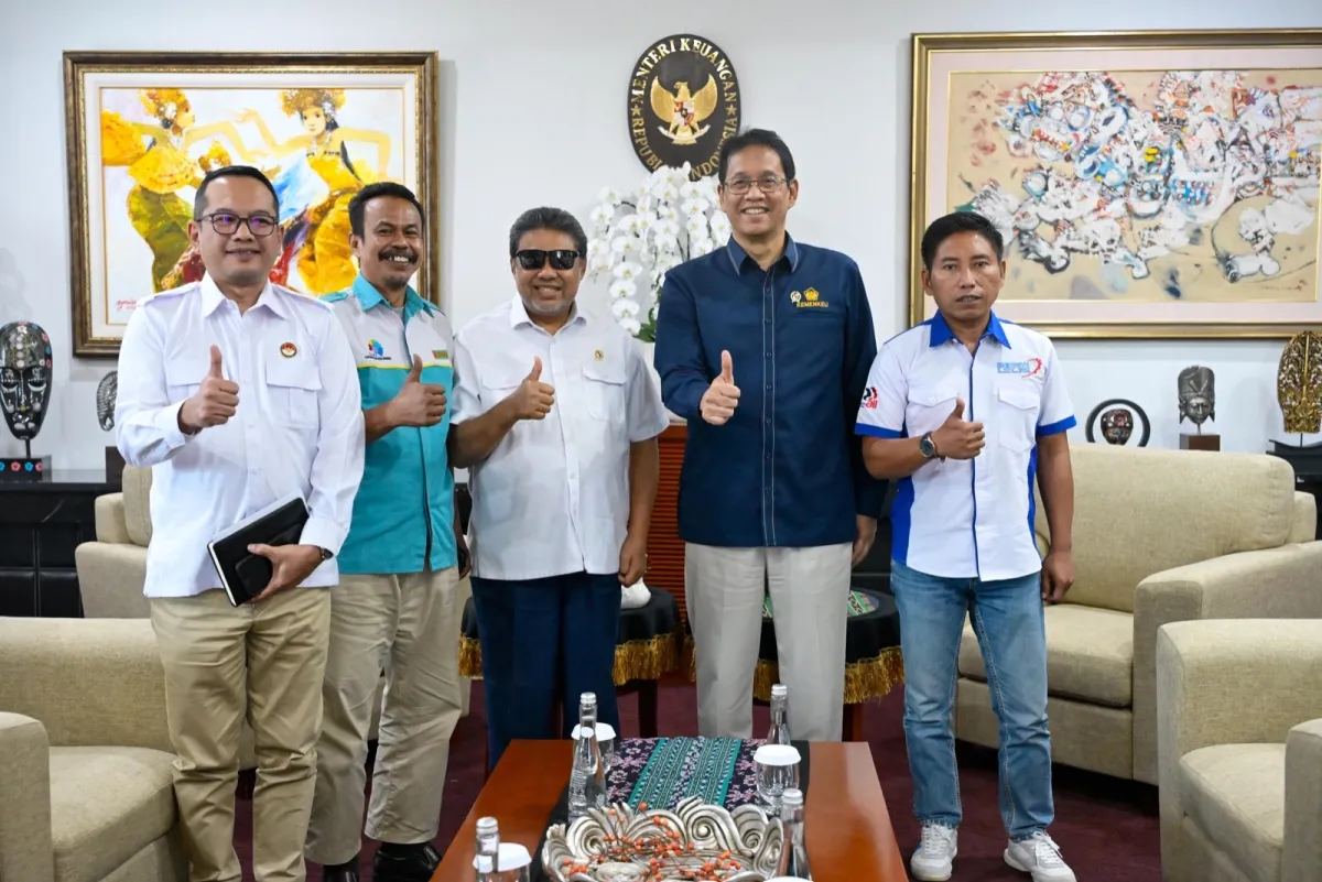 Purbaya Evaluasi Aturan Pajak JHT dan Pajak Progresif
