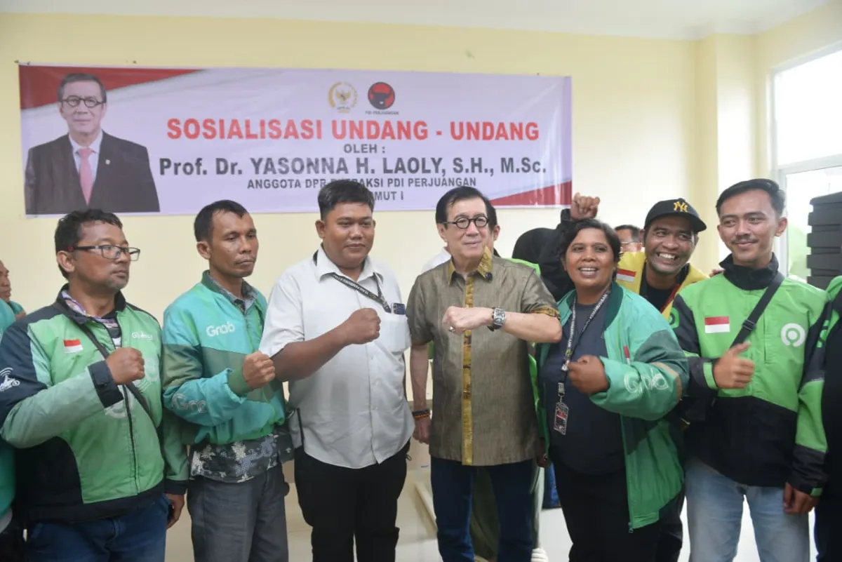 Yasonna Imbau Warga Adukan Penyimpangan Penagihan Utang Pinjaman Online