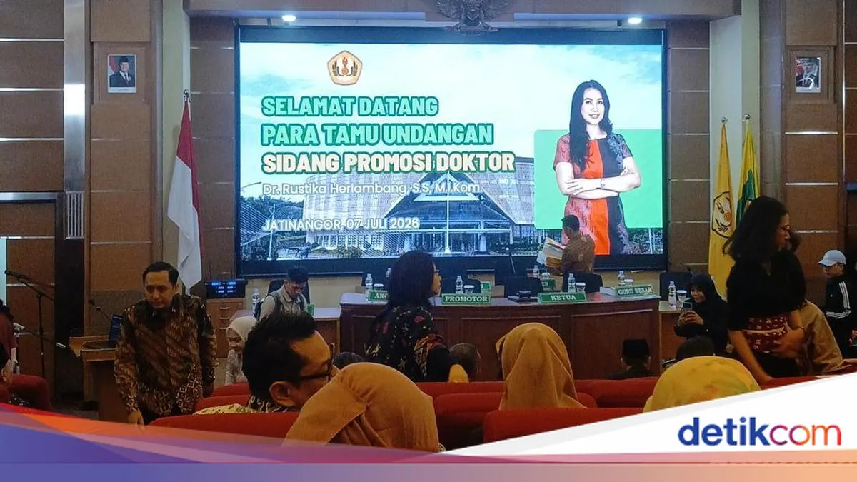 Rustika Herlambang Dapat Gelar Doktor Unpad dengan Disertasi Algoritma Media Sosial