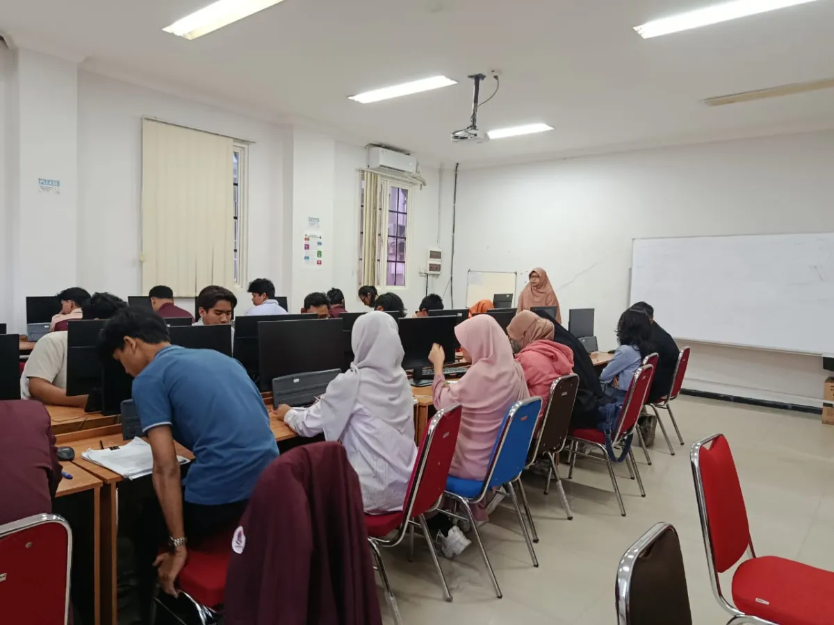 UAS Pemrograman Visual Universitas Mulia Uji Kemampuan Mahasiswa di Era AI