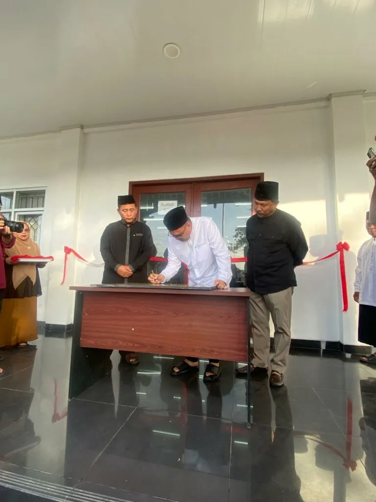 Bupati Kukar Resmikan Kantor Camat Baru untuk Tingkatkan Pelayanan Warga
