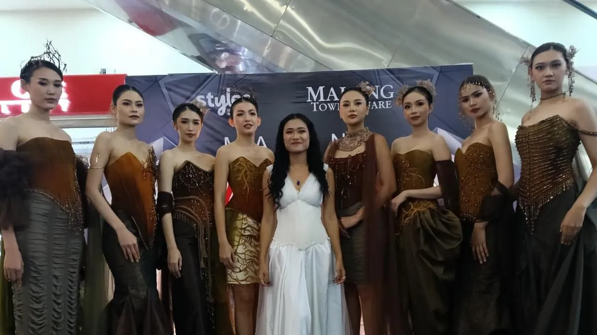 Migi Rihasalay Tampil Mengguncang di Malang Fashion Runway 2026 dengan Koleksi Mother Earth
