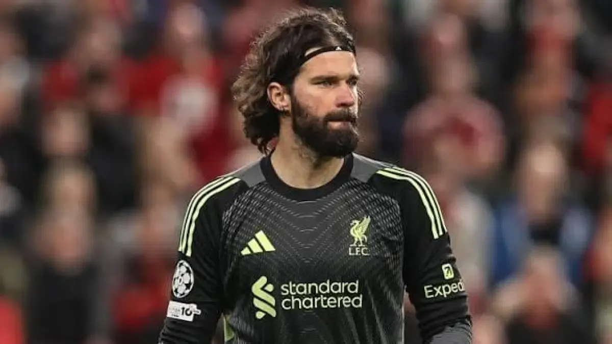Klub Arab Saudi Bidik Kiper Liverpool Alisson Becker