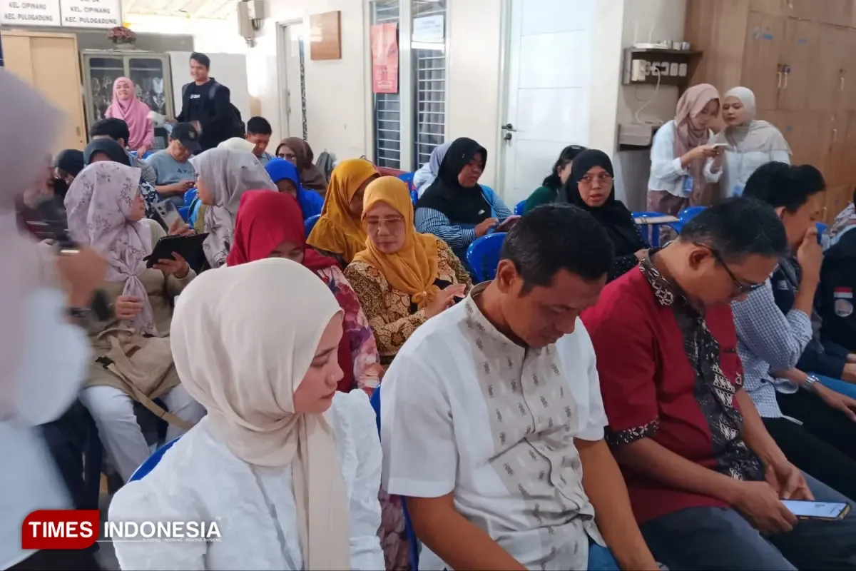 Pelatihan Digital dan Keuangan untuk UMKM Cipinang oleh Dosen FEB UNJ